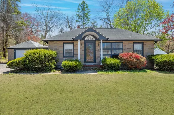 318 St Paul ST, North Smithfield, RI 02896