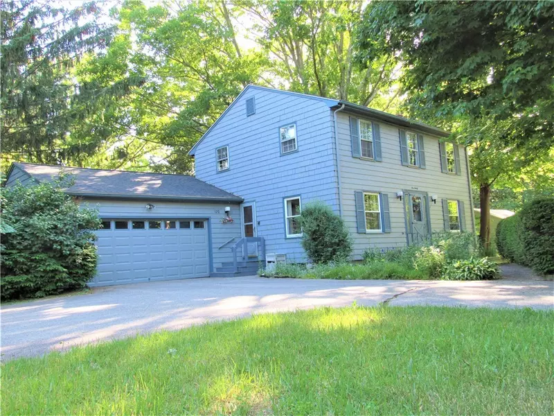 120 Old River RD, Lincoln, RI 02865