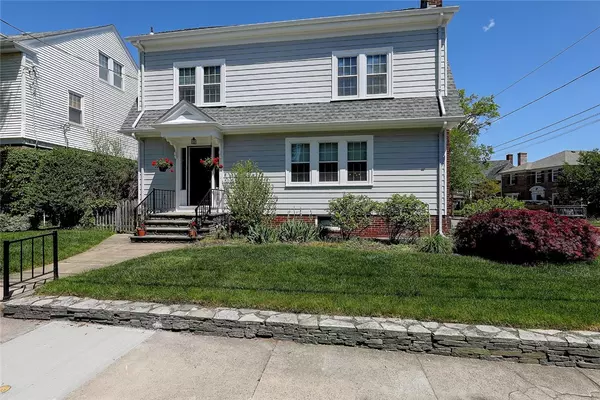 24 Ray ST, Providence, RI 02906