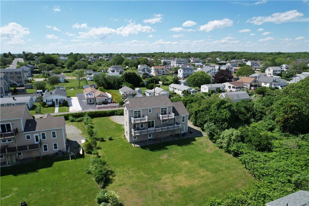 Narragansett, RI 02882,11 Defelice RD
