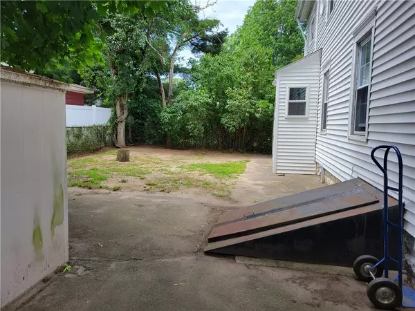 Warwick, RI 02888,101 Spruce ST