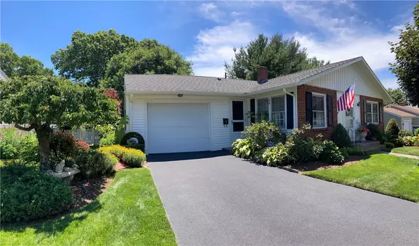 12 Redwood DR, Cumberland, RI 02864