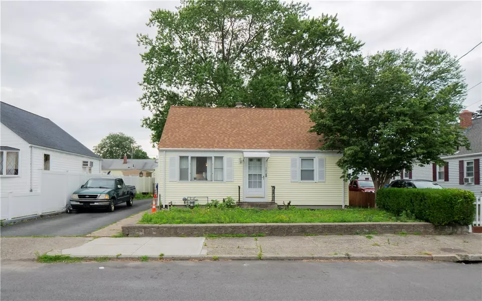 109 Dewey AVE, Pawtucket, RI 02861