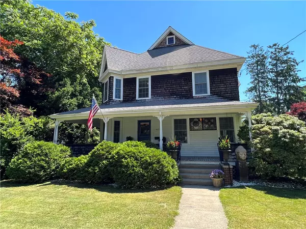 467 Woodruff AVE, South Kingstown, RI 02879