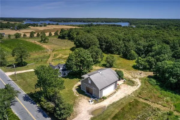 Dartmouth, MA 02748,443 Barneys Joy RD