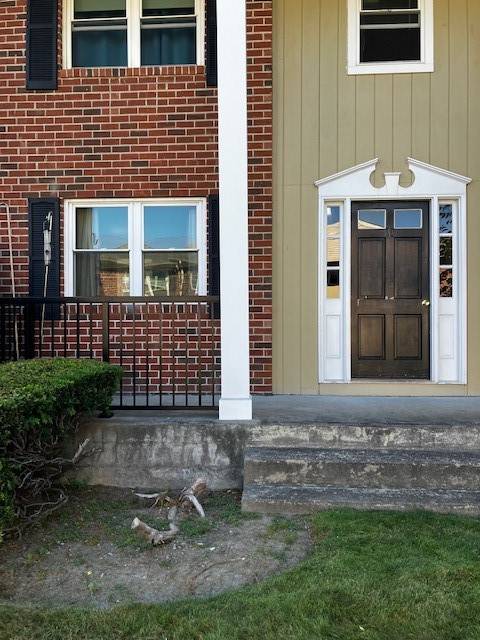 Newport, RI 02840,70 Carroll AVE #1009