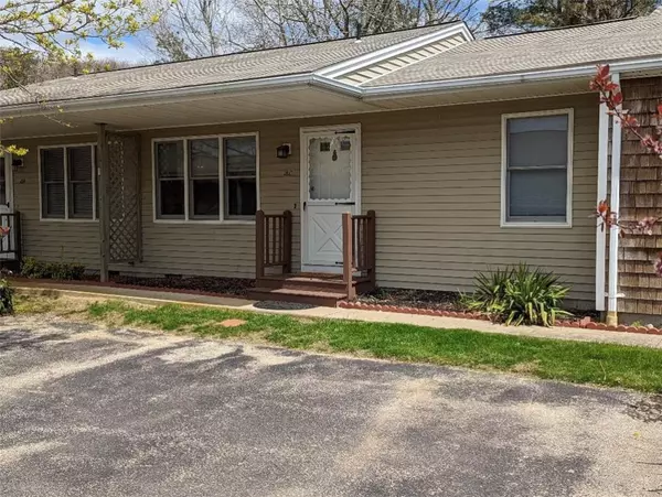 18 Castle Rock DR #C, Charlestown, RI 02813