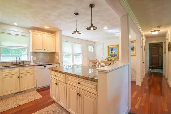 Charlestown, RI 02813,10 Lakeside DR