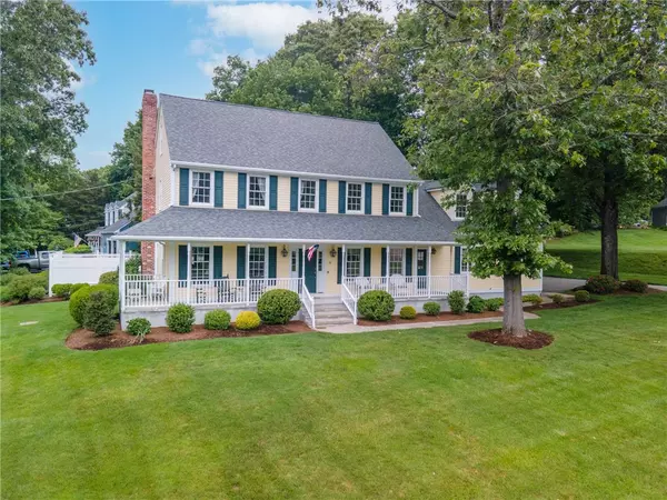 20 Southbury RD, Cumberland, RI 02864