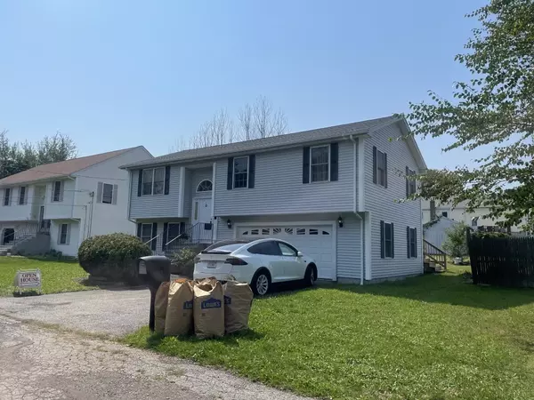 North Providence, RI 02904,4 Hamlin ST