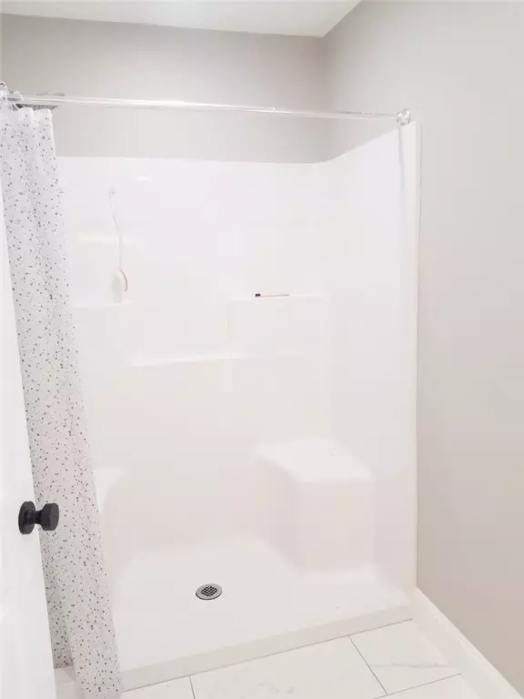 Newport, RI 02840,68 Memorial BLVD #A