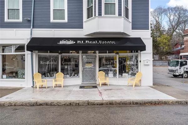 37 Main ST #C1, East Greenwich, RI 02818