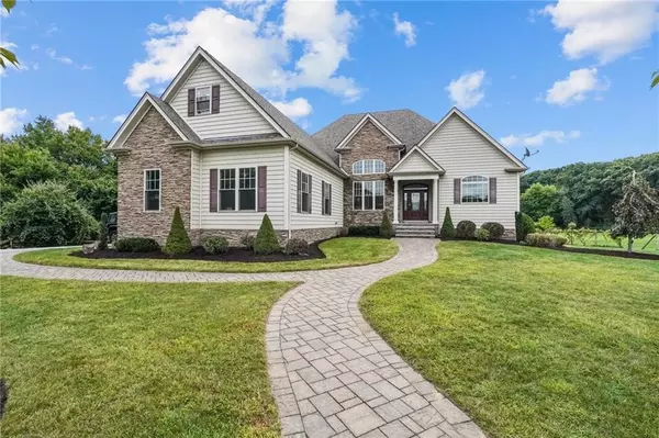 15 Logan CT, Seekonk, MA 02771