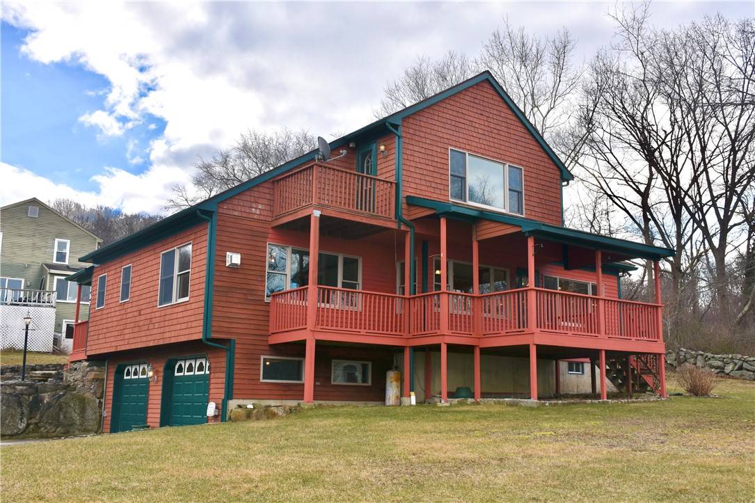 157 Horizon DR, Tiverton, RI 02878