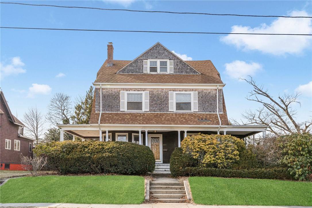 1329 Narragansett BLVD, Cranston, RI 02905