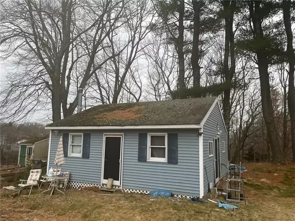 West Warwick, RI 02893,25 Eddy ST