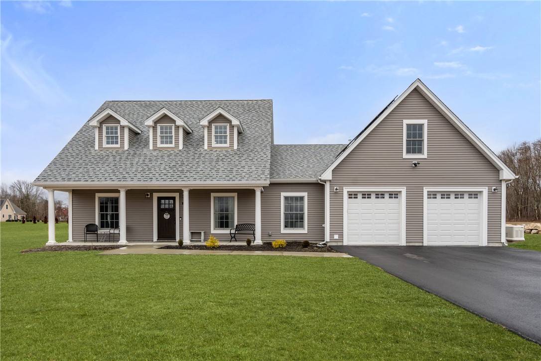 303 Iron Mine Hill RD, North Smithfield, RI 02896
