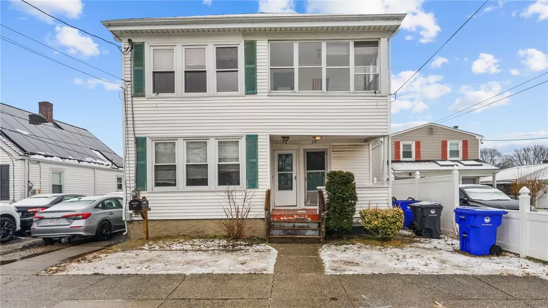 50 Woodhaven RD, Pawtucket, RI 02861