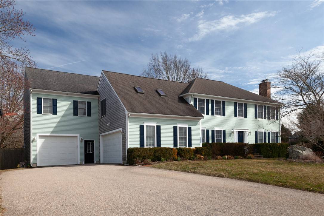 35 Marial Rose DR, Portsmouth, RI 02871