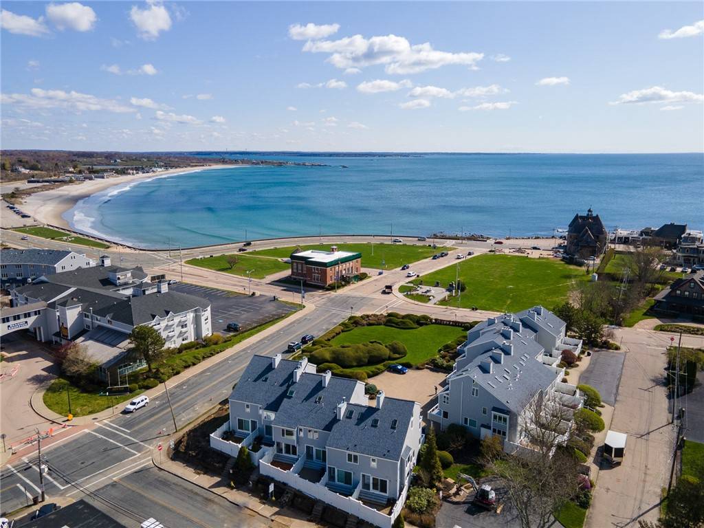 60 Boon ST #3, Narragansett, RI 02882