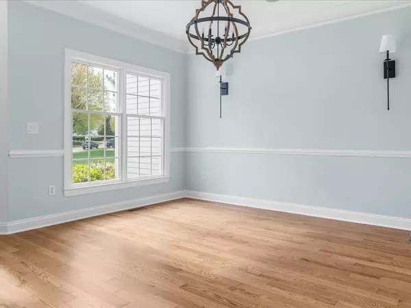 East Greenwich, RI 02818,290 Sanctuary DR