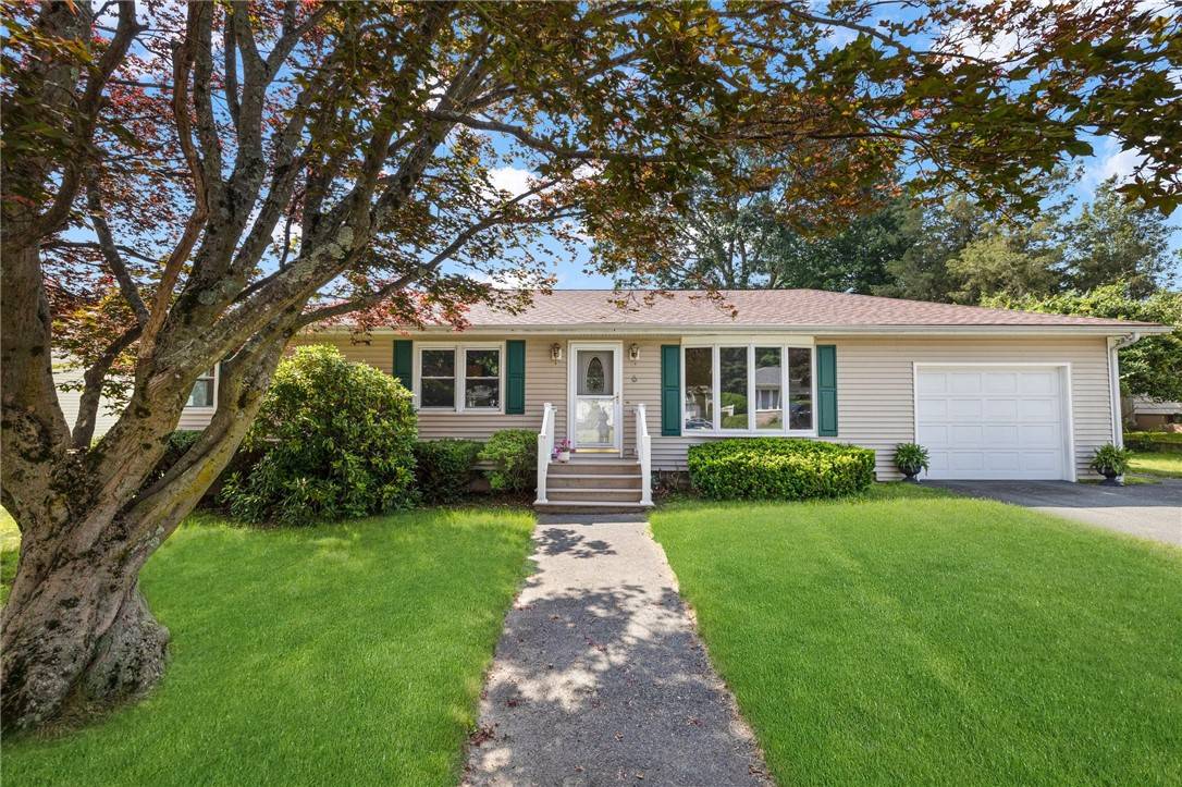 6 Enfield ST, Johnston, RI 02919