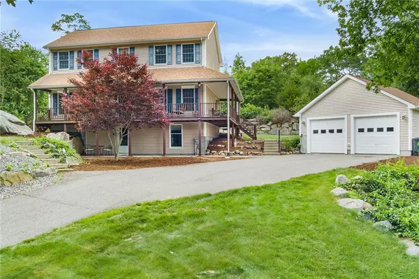 Scituate, RI 02831,217 Howard AVE