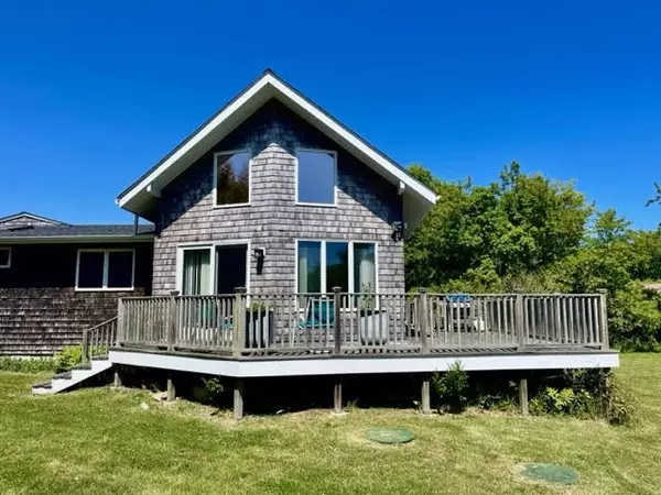 691 Corn Neck RD, Block Island, RI 02807