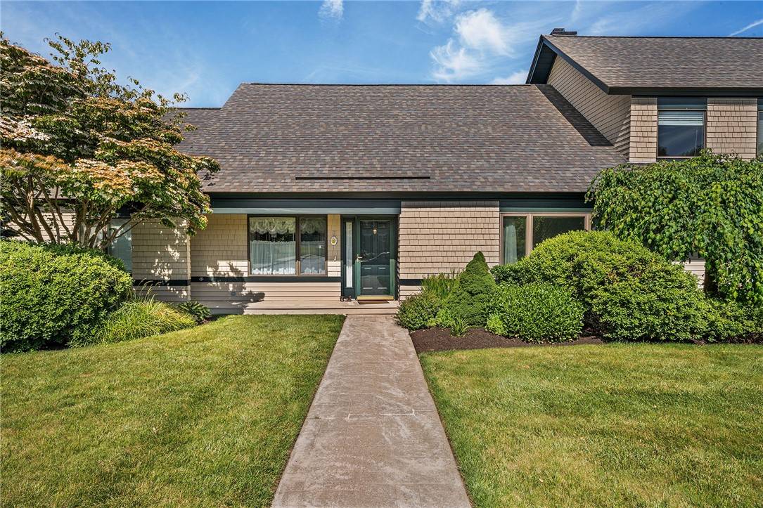 3 Blindbrook DR, Narragansett, RI 02882