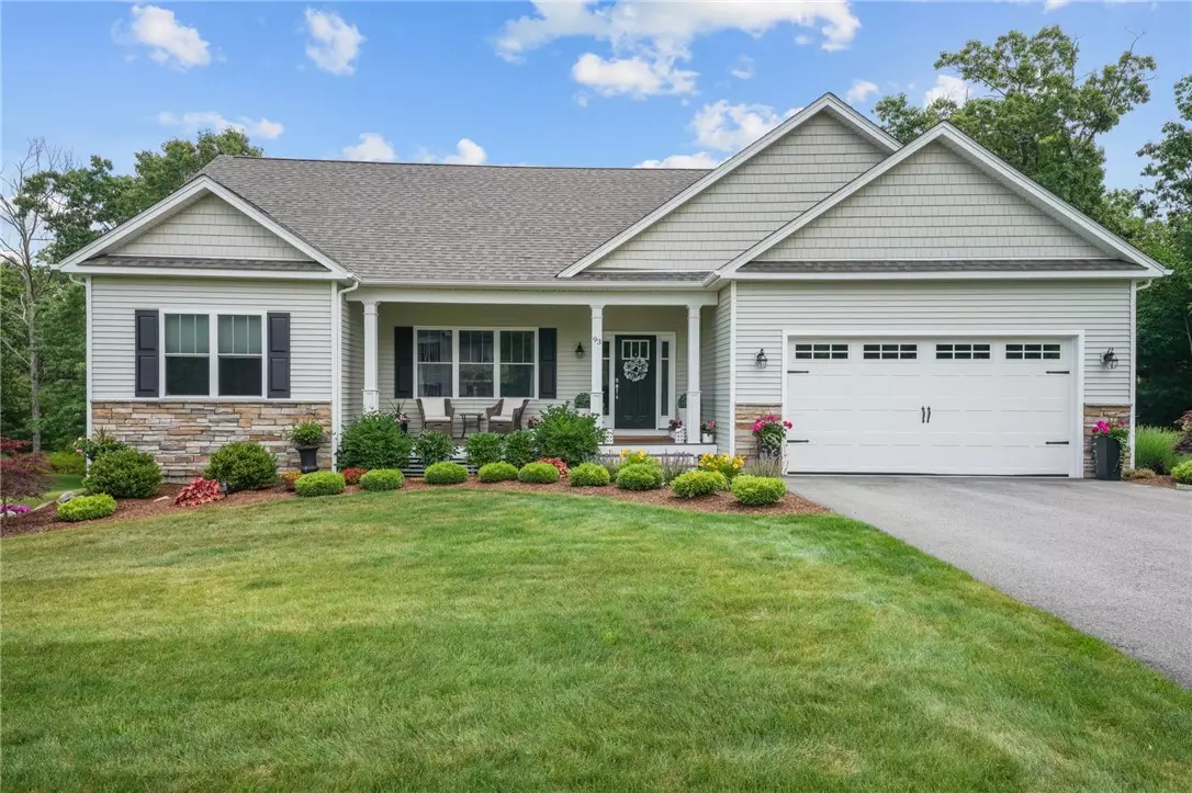 Coventry, RI 02816,93 Teakwood DR