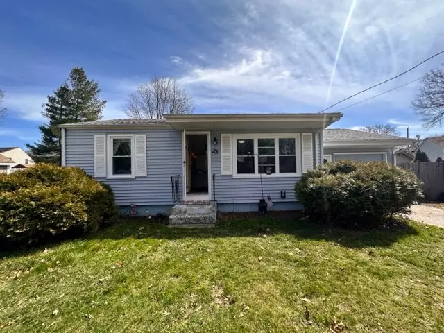 83 Wayland TRL, Narragansett, RI 02882