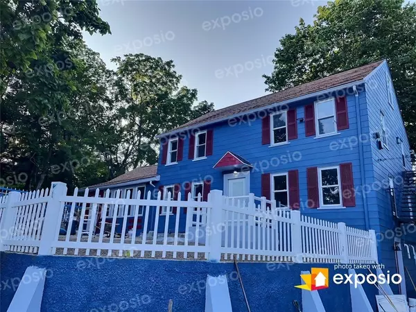 34 Main ST, Scituate, RI 02831