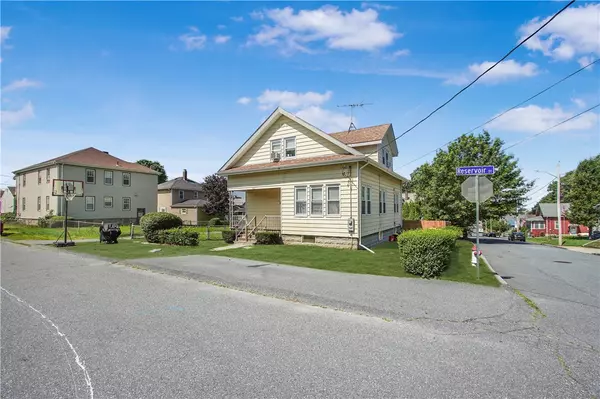 Fall River, MA 02723,103 Reservoir ST