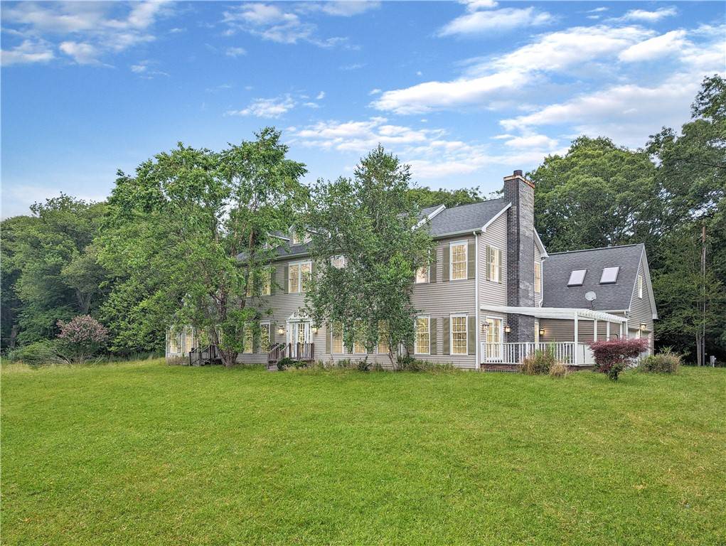 223 John Dyer RD, Little Compton, RI 02837