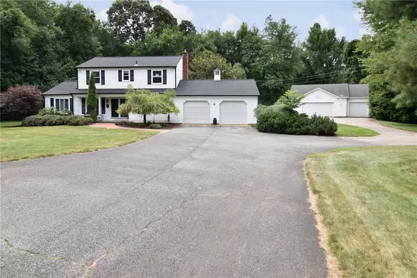 520 Stony LN, North Kingstown, RI 02852