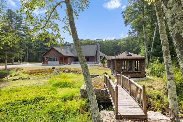 248 Howard AVE, Scituate, RI 02831