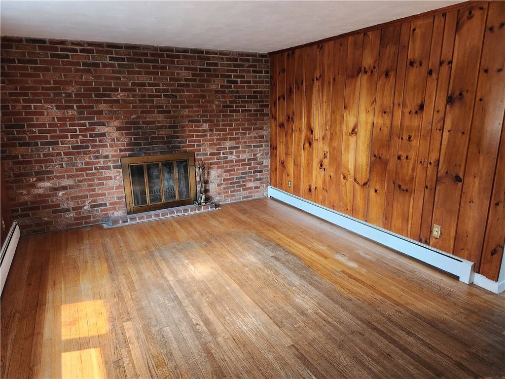 Portsmouth, RI 02871,112 Viking DR