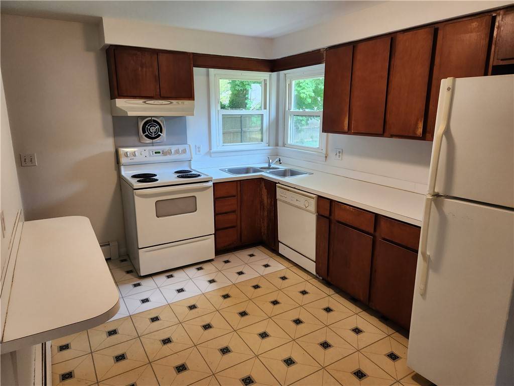 Portsmouth, RI 02871,112 Viking DR