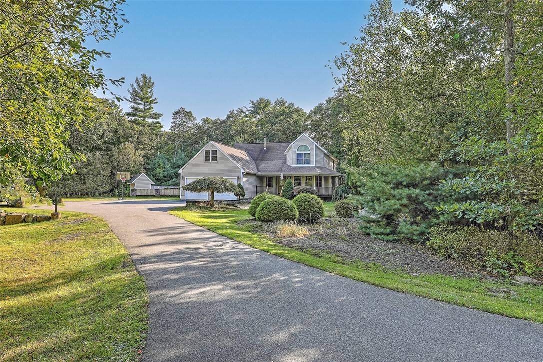 360 Burnt Hill RD, Scituate, RI 02831