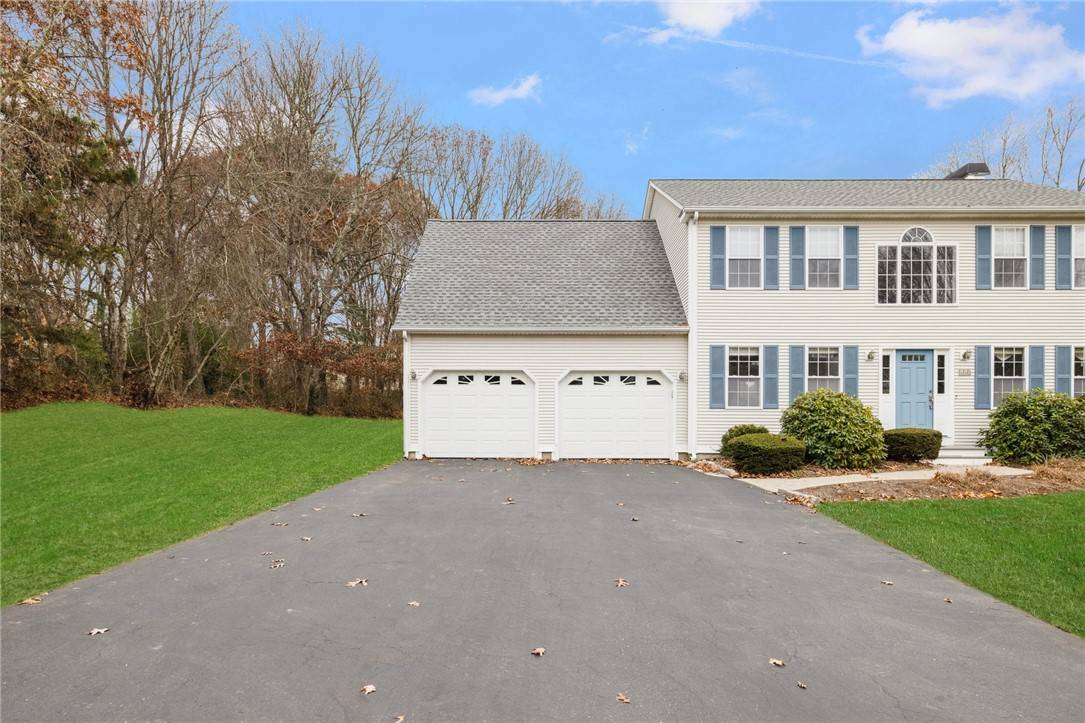 South Kingstown, RI 02879,660 Chestnut Hill RD