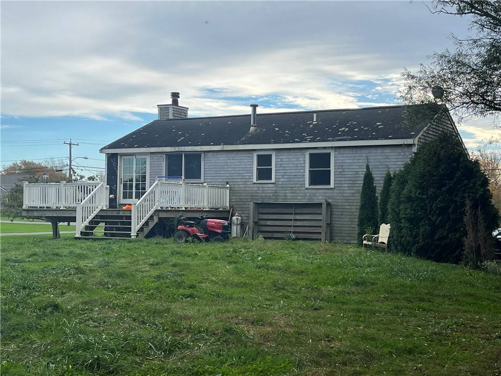 Portsmouth, RI 02871,136 Old Mill LN