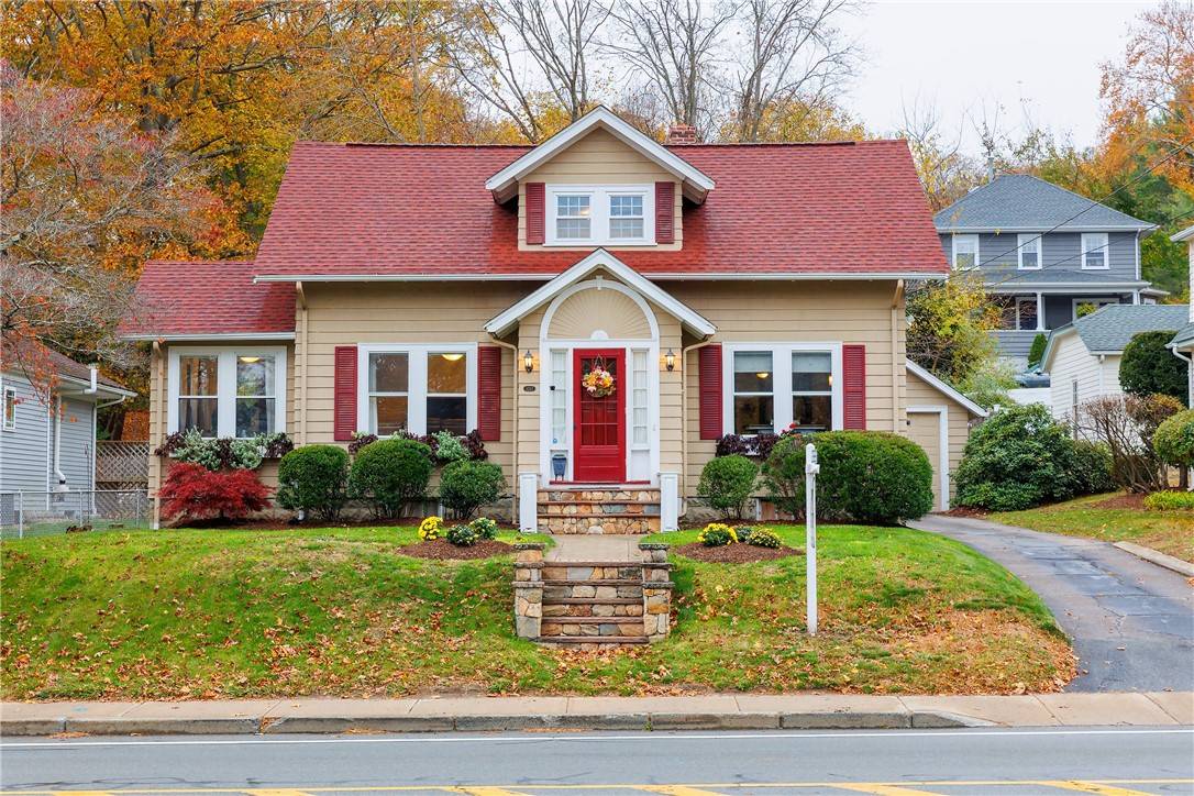 4267 Post RD, Warwick, RI 02818