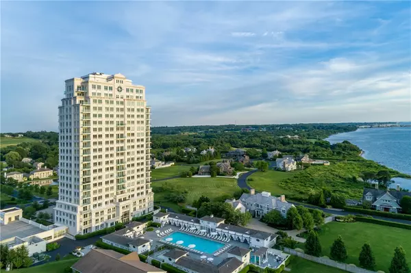 1 Tower DR #101, Portsmouth, RI 02871