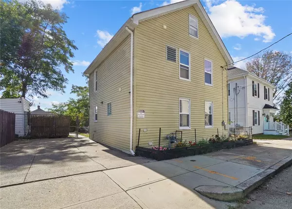 34 Park ST, Central Falls, RI 02863