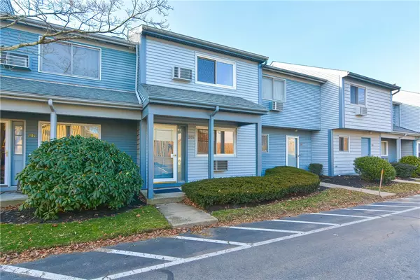 511 Child ST #205, Warren, RI 02885