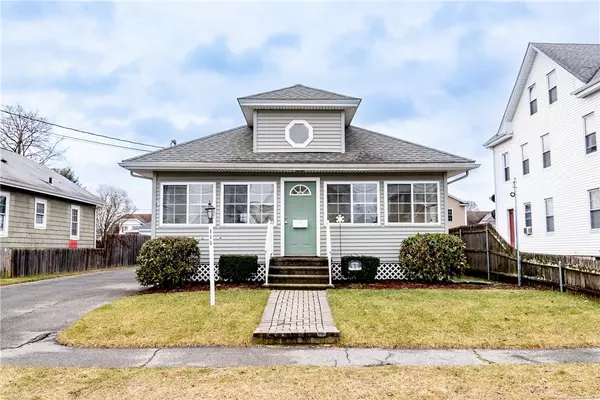 115 Crescent RD, Pawtucket, RI 02861