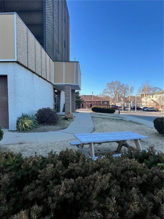 Woonsocket, RI 02895,1 Social ST