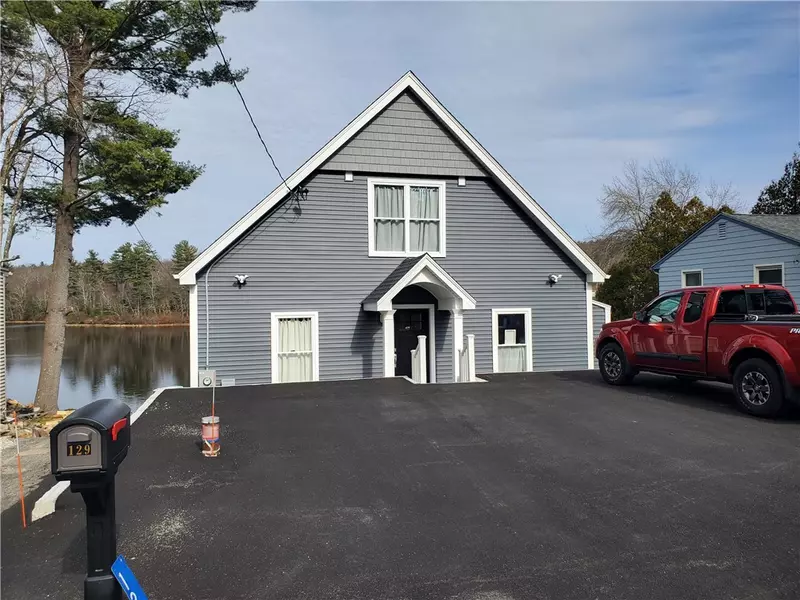 129 Lake DR, Glocester, RI 02814