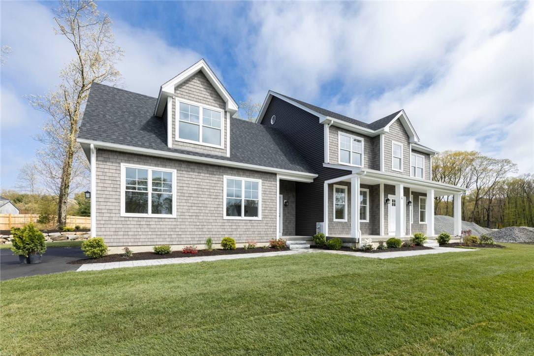 4 Realm CT, Lincoln, RI 02865