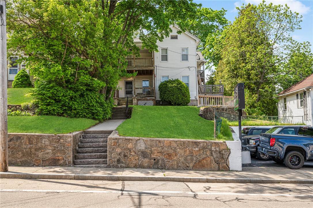 295 Washington ST, West Warwick, RI 02893